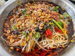 -周良天山牛杂城(天山路总店)