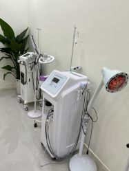 -苗方清颜专业祛痘·皮肤管理