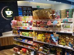 -全家便利店(莲花池东路店)