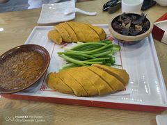 -乔家小院•本地小海鲜•非遗驴肉(万年泉路店)