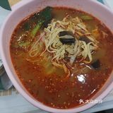 我们点了一份套餐，里面的酸梅汤是真的太好喝了