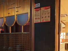 -阿瓦山寨·湘菜现炒·剁椒鱼头王(咸阳总店)