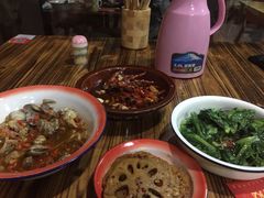 藕片好辣-老三样·美食研究中心(世贸路店)