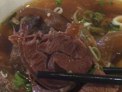 -天下三绝 牛肉面/红酒