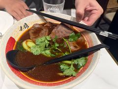 -静香HOUSE·全时段融合餐厅(七星欢乐颂店)