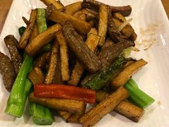 杏鲍菇炒牛柳-小溪桥三号院子(华庄店)