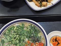 -云阿蛮云南生烫牛肉米线(奉贤路店)