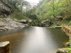 -燕子河大峡谷天坑仙境