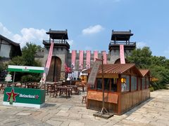 -茅山东方盐湖城景区