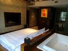 -中铁花水湾温泉酒店(大邑店)