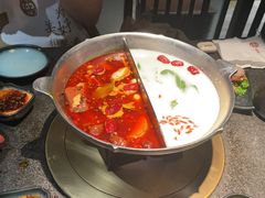 -湊湊火锅·茶憩(新中关购物中心店)