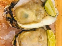 -J Daeng Seafood