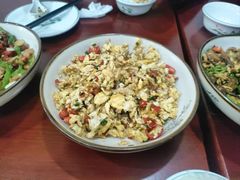 -湖南人家湘菜馆(镇江路店)