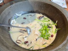 -咕嘟草帽鱼·牛奶一样的鲜鱼汤(包河万达广场创始店)