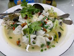 酸汤鲈鱼片-百家福海鲜排档·闽菜·家宴(斗西路口店)