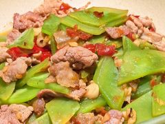 土家摆子肉-吃饭皇帝大土家民族菜(荟聚店)