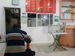 -上海老字号杨梅面条馄饨店(陈家春店)
