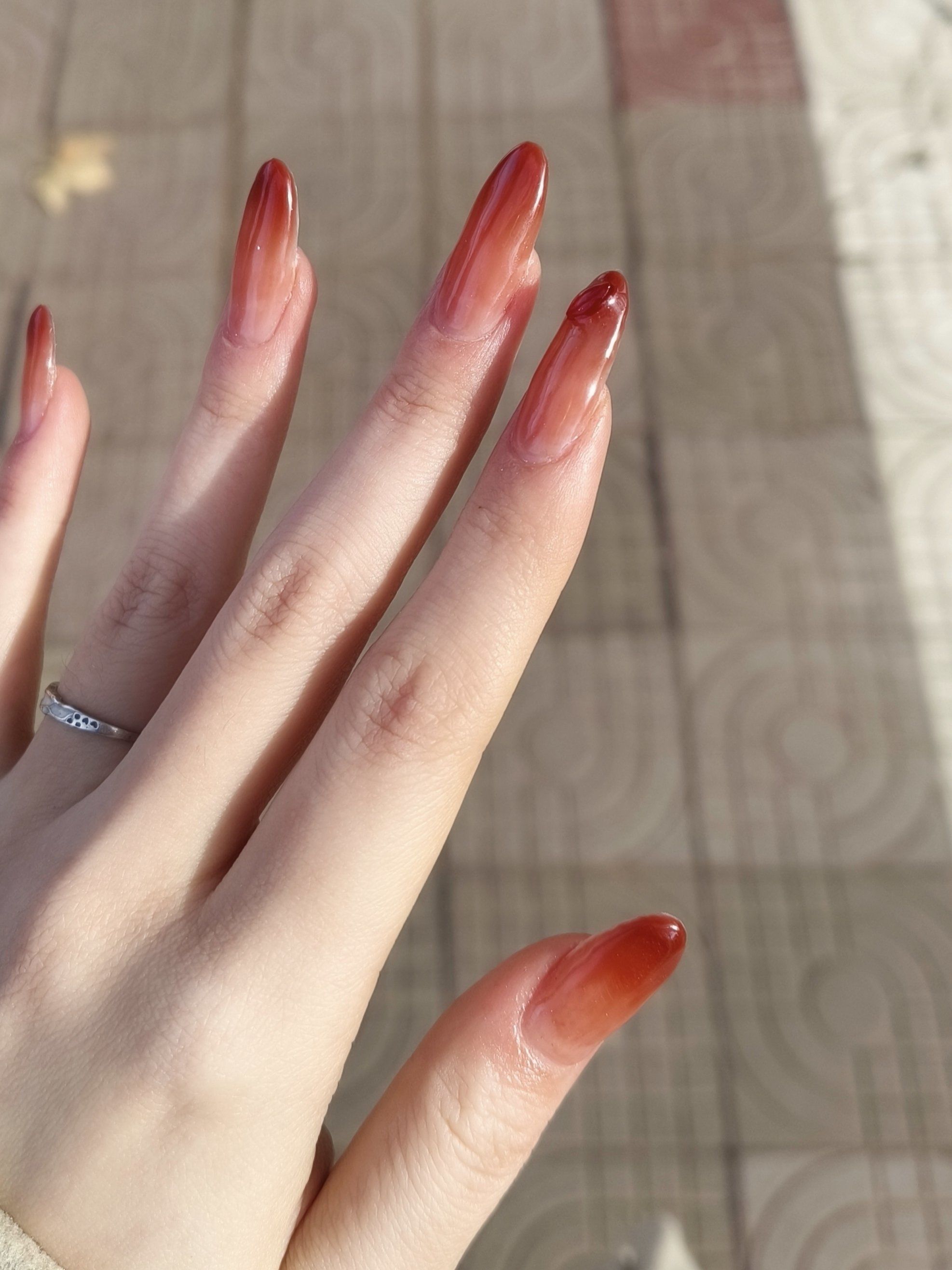 渐变红 指尖魅力