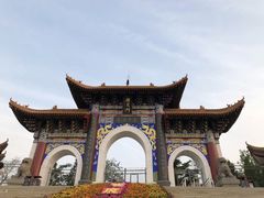 -抱犊寨风景区