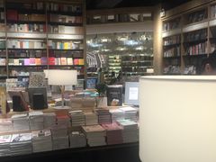 -覔书店(壹方城店)