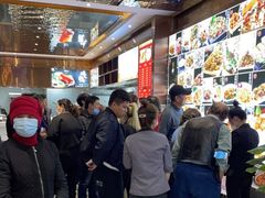 等位区-大眼锅贴水饺(河东店)