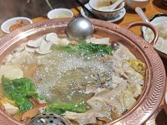 -民食香·腊排骨野生菌美食(木府店)