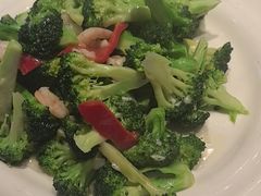 -老码头黑皮肘子锅包肉(赣水路店)