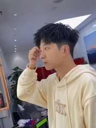 -米娜男士新国潮理发馆