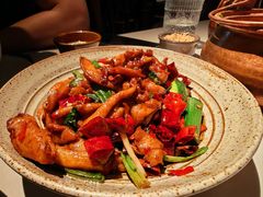-饱嗝·小炒云南菜·见手青乌鸡汤锅(来凤街国创园店)