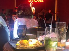 -TZ House音乐现场(来福士中心店)