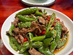 农家小炒肉-芦茨金富饭庄·25年老字号·专做稻草鸡