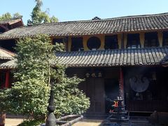 -峨眉山报国寺