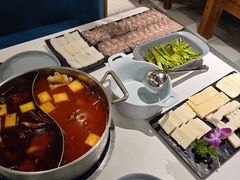 猪手鸳鸯锅-小街猪手(团结湖店)