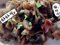 腊肉炒豆丝-莲餐厅·湖北菜·藕汤是头牌(愚园路店)