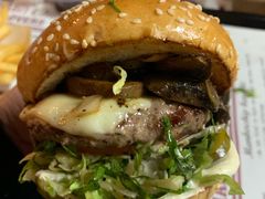 -The Habit Burger Grill 哈比特汉堡(复兴soho店)