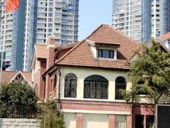-上海戏剧学院附属高级中学