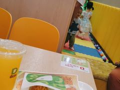 -德克士(安新百隆购物店)
