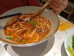 -百春原湖南牛肉粉(百联世纪店)