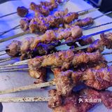 高沙这边超赞的一家烧烤店 「辣炒鸡架」鸡架炒的很香