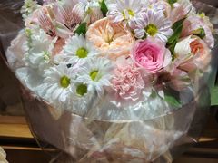 -谷莠子花艺气球派对·绿植造景·花艺沙龙(东海缤纷天地店)