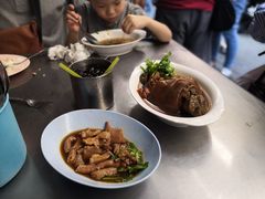 -Kha Mu Charoensang(Silom)