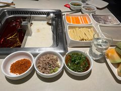 -海底捞火锅(杭州庆春路夜宵主题店)