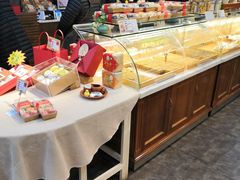 面包甜点陈列柜-清真全盛斋传统糕点(西羊市店)