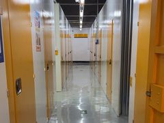 -安东易迷你仓自助寄存仓库(淞虹路店)