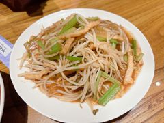 -泉畔人家·老济南经典鲁菜(大明湖店)