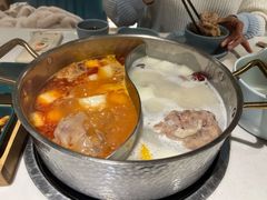 猪手鸳鸯锅-小街猪手(团结湖店)
