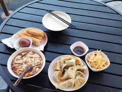 -三好食堂(煎饺·馄饨·肉饼米线·盛世广场店)