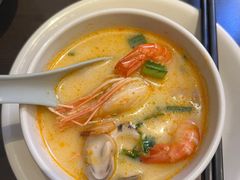 -大头虾越式风味餐厅(光明广场店)