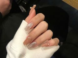 -悦指间美甲美睫
