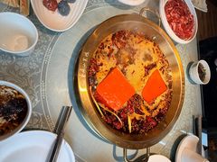 -小天鹅火锅·一线江景洪鼎旗舰店(洪崖洞店)